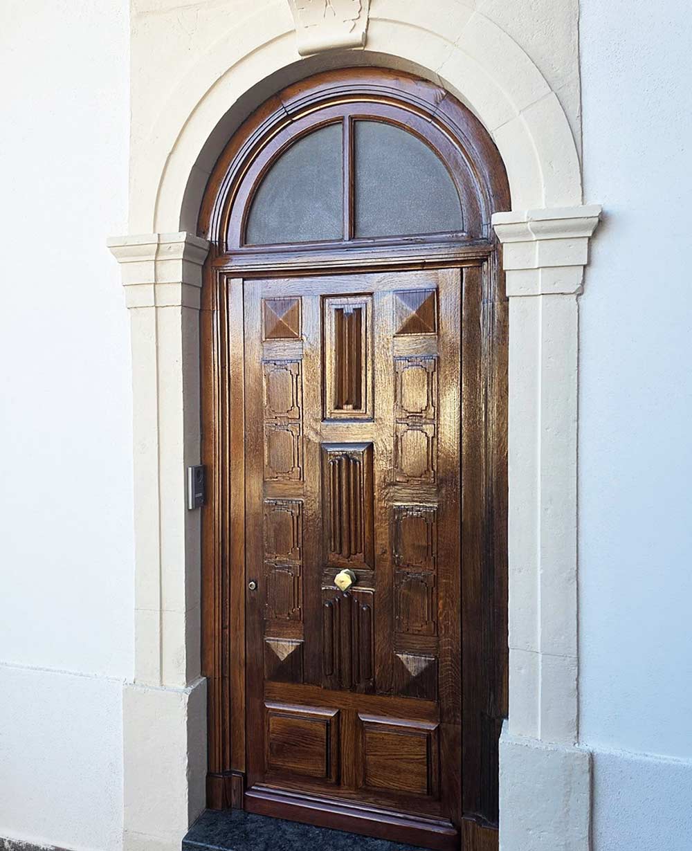 Porte bois massif